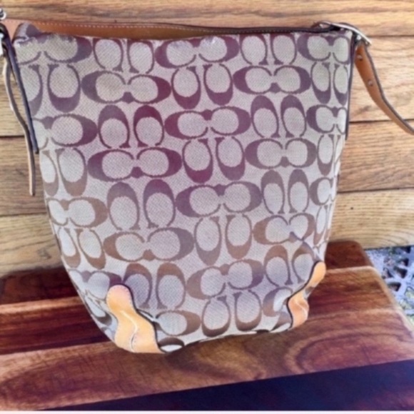 Coach Signature Shoulder Bag Canvas and Leather - Picture 3 of 7